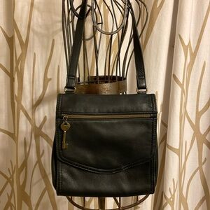 Very Nice Vintage Fossil Black Leather Crossbody
